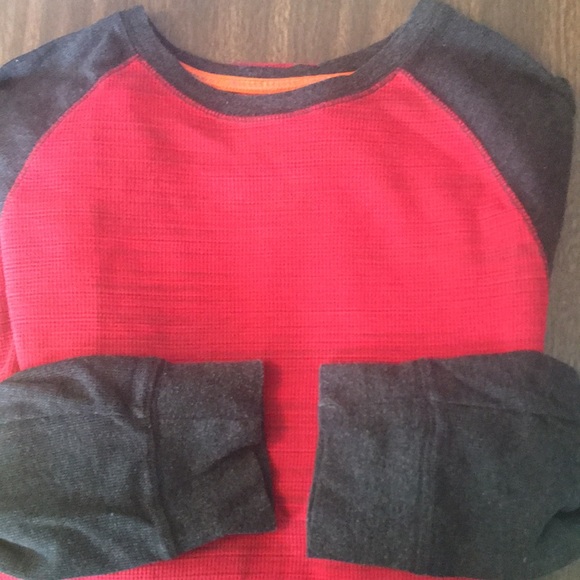 Urban Pipeline Mens 2-Tone Long Sleeve Shirt, Red & Gray, Size Medium - Picture 3 of 5